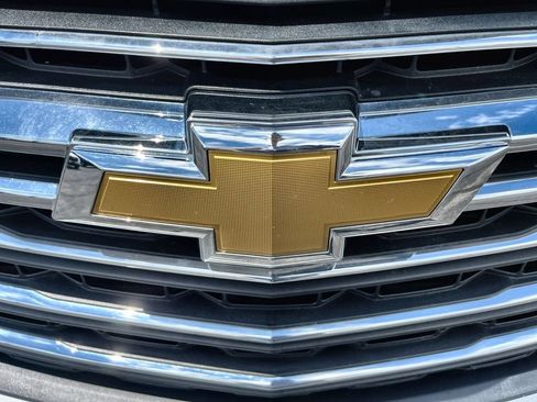 Used 2023 Chevrolet Traverse LT AWD/4WD image 29