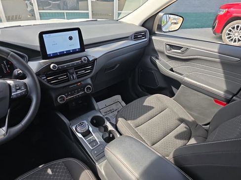 Used 2023 Ford Escape Active image 15