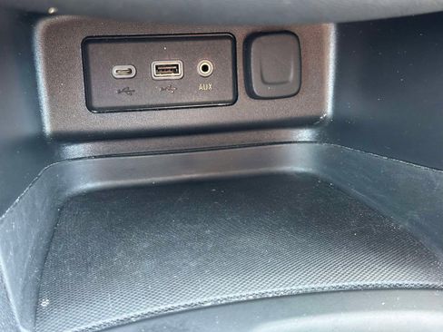 Used 2023 Chevrolet Equinox LT image 30