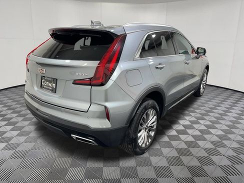 Used 2025 Cadillac XT4 Premium Luxury AWD/4WD image 7