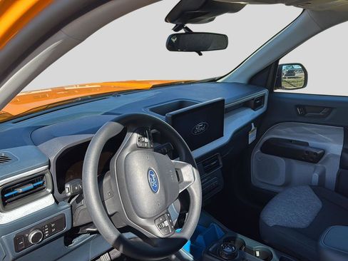 New 2026 Ford Maverick XLT image 12