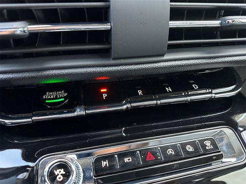 Used 2025 Lincoln Corsair FWD w/ Equipment Group 101A image 28