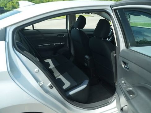 Used 2025 Nissan Versa SV FWD image 22