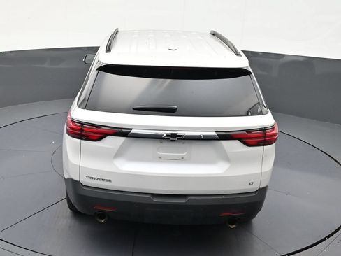 Used 2022 Chevrolet Traverse LT FWD image 15