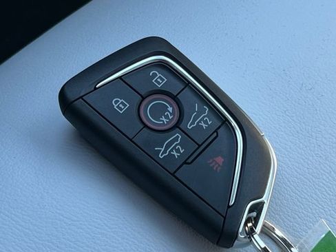 Used 2024 Chevrolet Corvette Stingray Coupe w/ 1LT RWD image 28