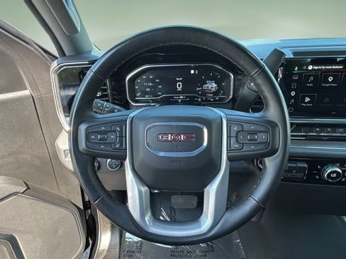 Used 2025 GMC Sierra 1500 SLT RWD image 12