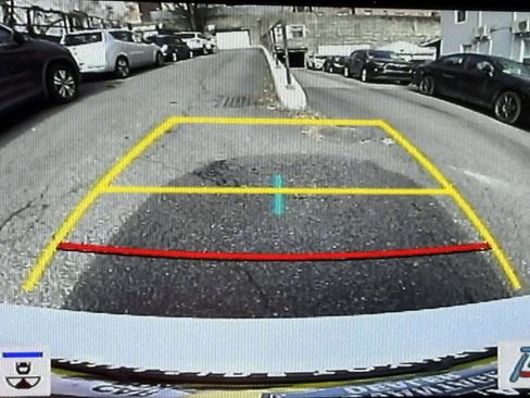 Certified 2024 Toyota Camry SE w/ Convenience Package image 29