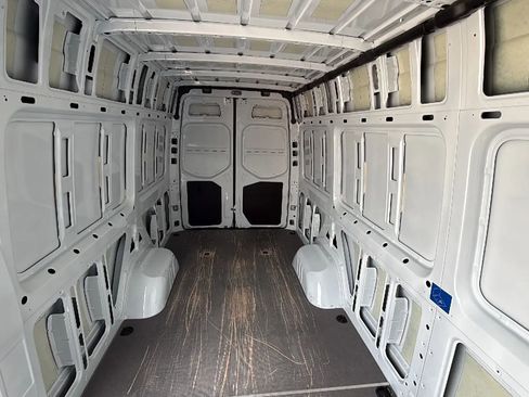 Used 2021 Mercedes-Benz Sprinter 3500 image 14