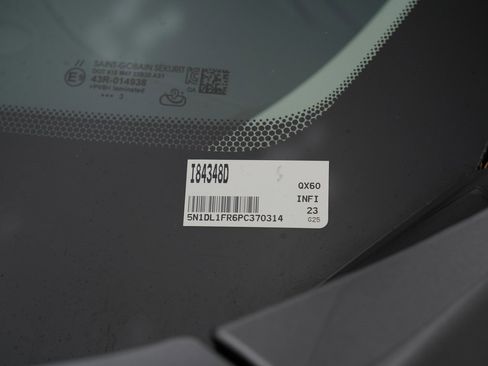 Used 2023 INFINITI QX60 Luxe w/ Cargo Package image 36