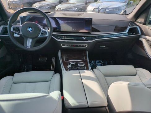 Certified 2026 BMW X5 xDrive40i w/ M Sport Package image 19
