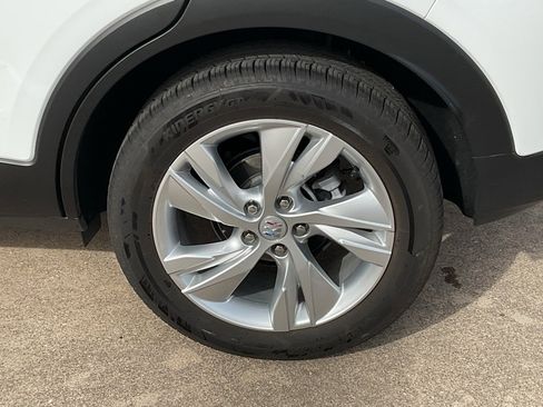 Used 2025 Buick Encore GX Preferred image 8