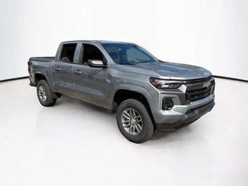 New 2026 Chevrolet Colorado LT w/ LT Convenience Package AWD/4WD image 3