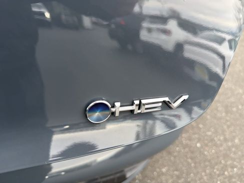 Used 2024 Toyota Prius LE image 15