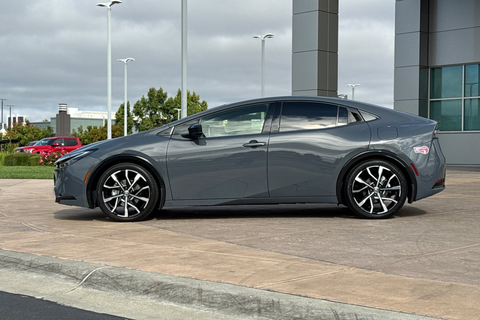 Certified 2024 Toyota Prius Prime FWD image 8