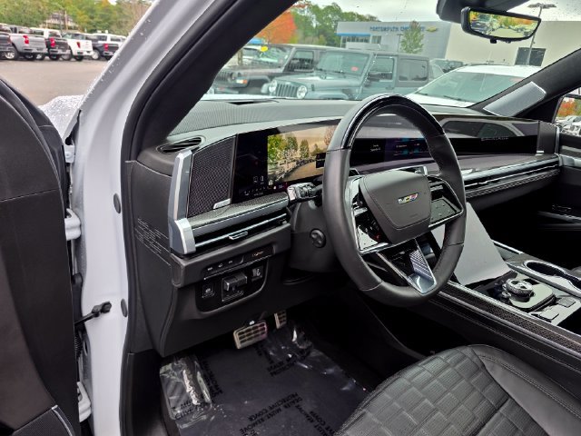 Used 2026 Cadillac Escalade V AWD/4WD image 27