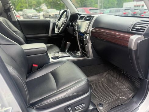 Certified 2024 Toyota 4Runner Limited AWD/4WD image 14