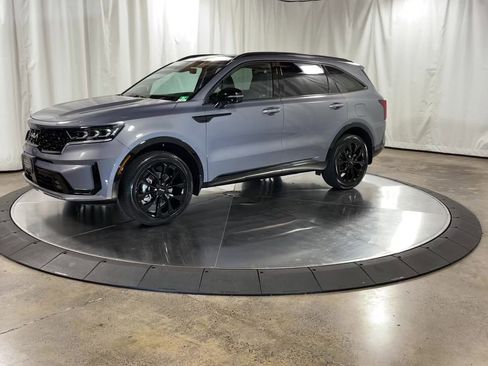 Certified 2022 Kia Sorento SX image 5