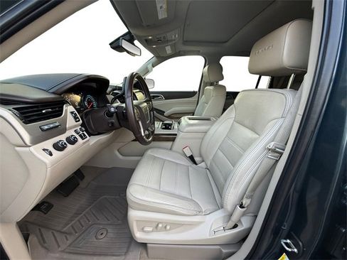 Used 2020 GMC Yukon Denali image 10