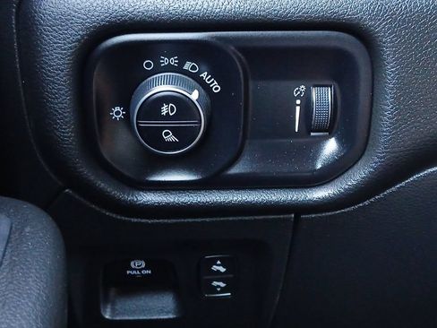 Used 2024 RAM 1500 Lone Star AWD/4WD image 12