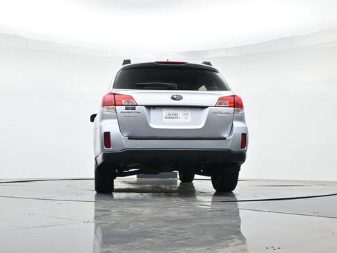Used 2014 Subaru Outback 2.5i Limited AWD/4WD image 39