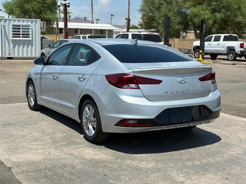 Used 2019 Hyundai Elantra SEL FWD image 5