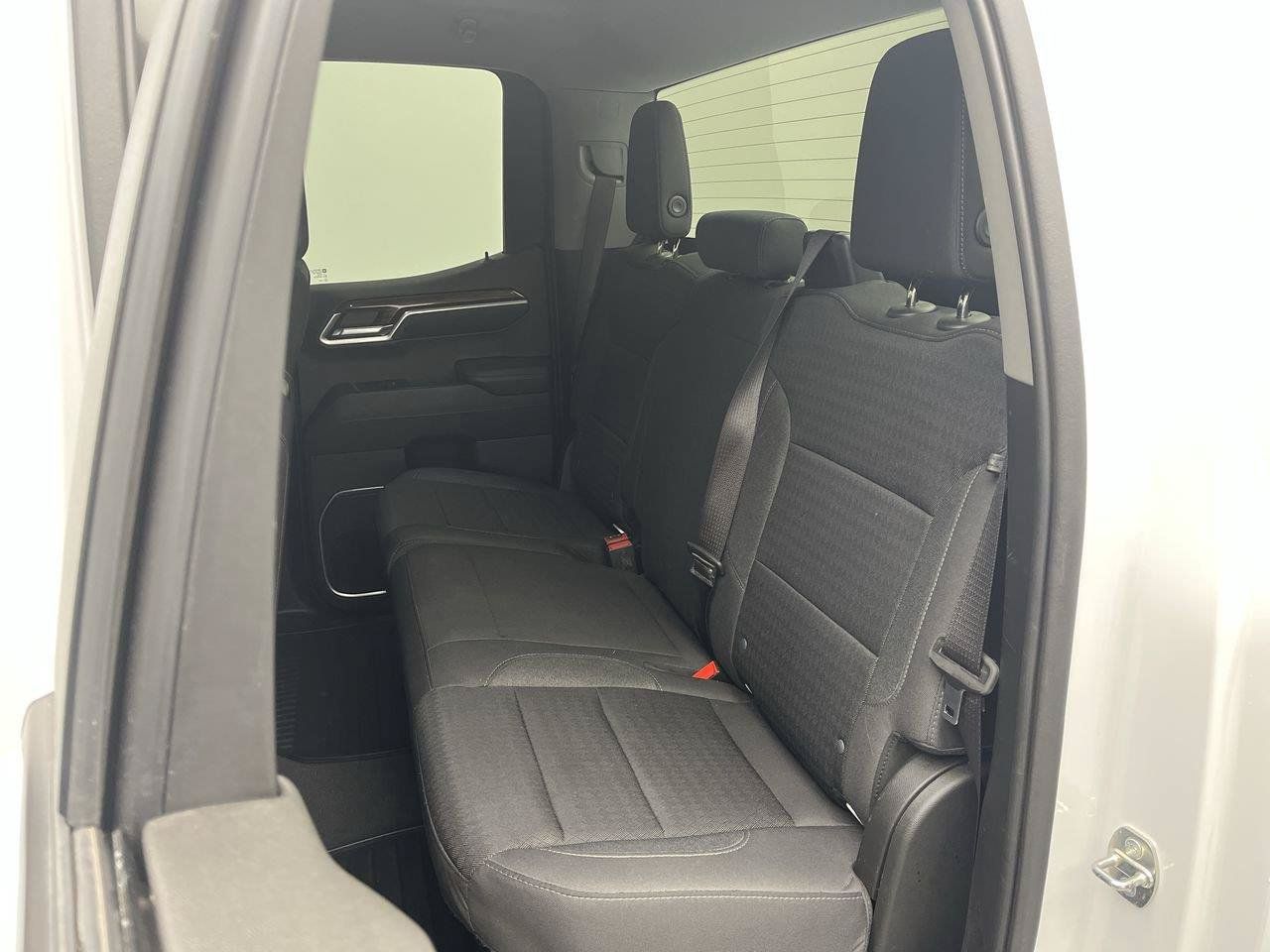 Certified 2023 Chevrolet Silverado 1500 LT AWD/4WD image 12