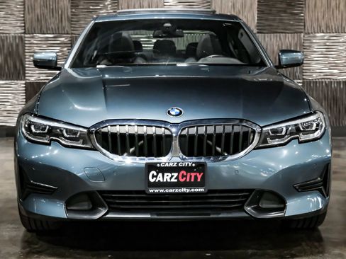 Used 2019 BMW 330i Sedan w/ Convenience Package image 6
