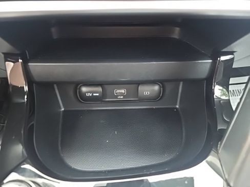 Used 2023 Kia Seltos S w/ Navigation Package AWD/4WD image 18