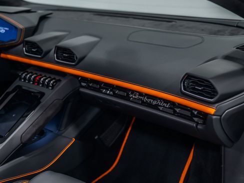 Used 2024 Lamborghini Huracan EVO AWD/4WD image 27