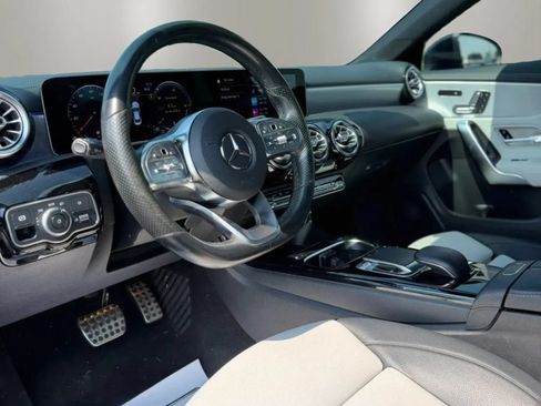 Used 2020 Mercedes-Benz CLA 250 image 13