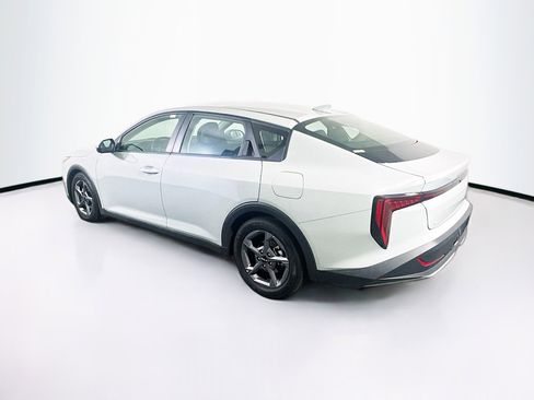 Used 2025 Kia K4 LXS image 5
