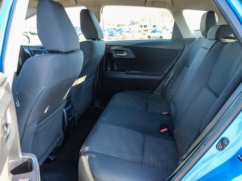 Used 2018 Toyota Corolla iM image 18