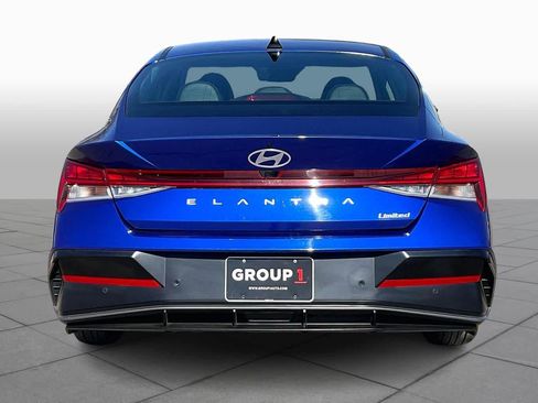 Used 2024 Hyundai Elantra Limited image 5