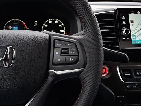 Certified 2025 Honda Ridgeline TrailSport+ image 23