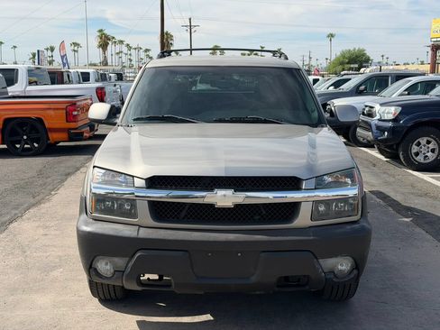 Used 2003 Chevrolet Avalanche 2WD image 17