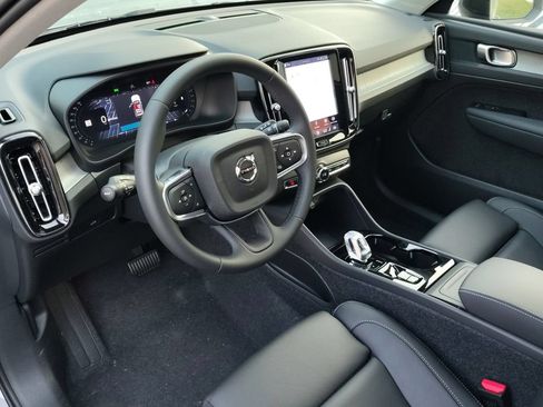 New 2026 Volvo XC40 B5 Plus w/ Protection Package Premier AWD/4WD image 14