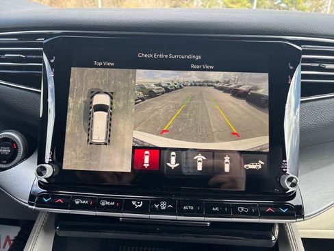New 2026 Jeep Grand Wagoneer 4WD w/ Premium Group I image 18