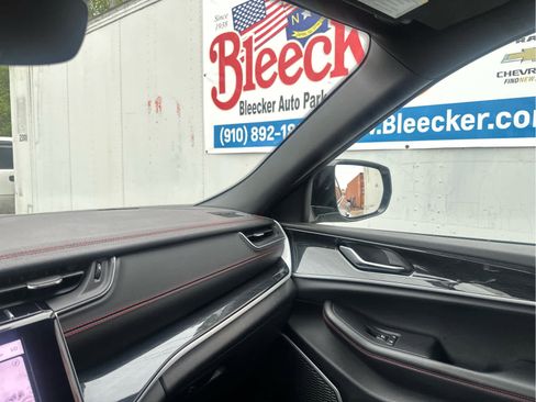 Used 2022 Jeep Grand Cherokee Trailhawk image 46