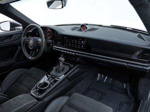 Used 2022 Porsche 911 GT3 image 21