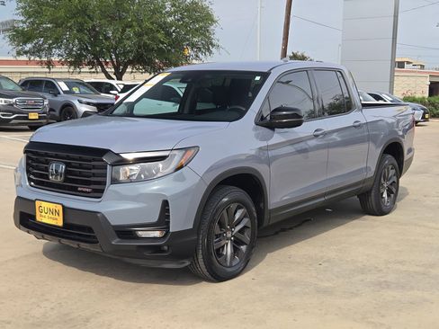Used 2023 Honda Ridgeline Sport image 7