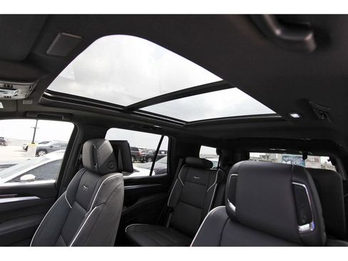 New 2026 Cadillac Escalade Luxury w/ Touring Package image 23