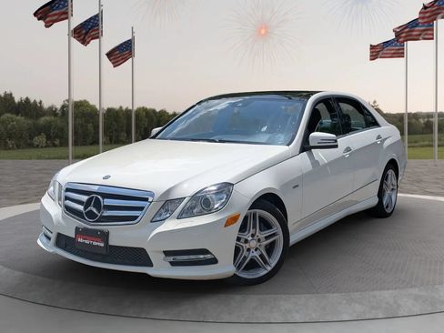 Used 2012 Mercedes-Benz E 350 4MATIC Sedan w/ Premium 2 Pkg image 3