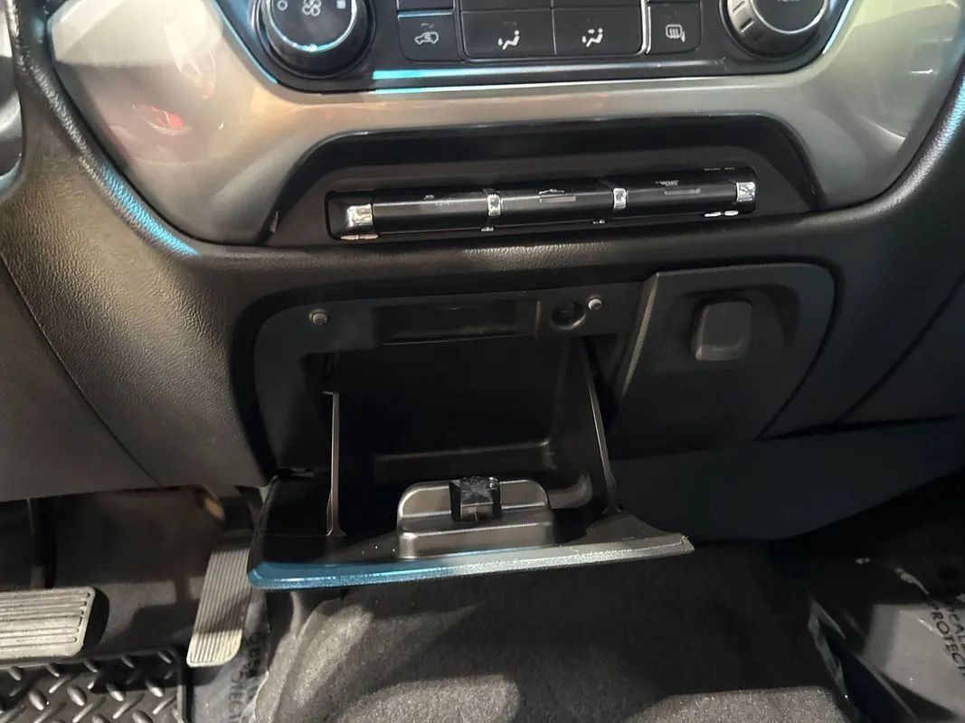 Used 2019 Chevrolet Silverado 2500 LT AWD/4WD image 72