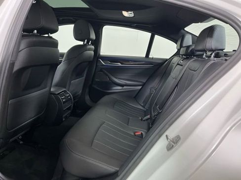 Used 2022 BMW 530i xDrive w/ Premium Package image 20