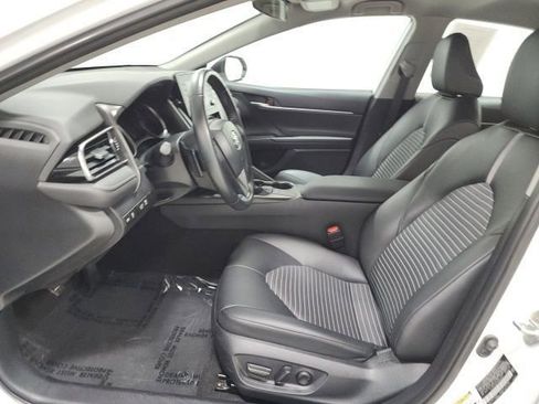Certified 2023 Toyota Camry SE FWD image 18