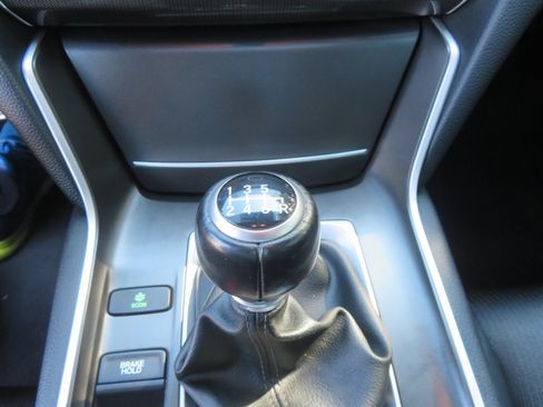 Used 2018 Honda Accord Sport image 25