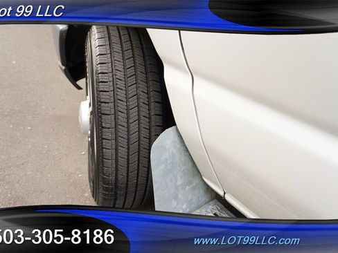 Used 2009 Ford E-250 and Econoline 250 Extended RWD image 24