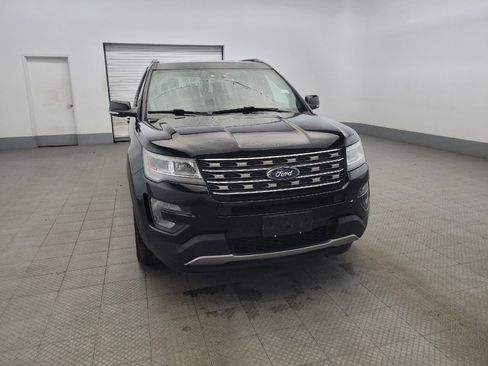 Used 2017 Ford Explorer XLT w/ Equipment Group 202A image 14