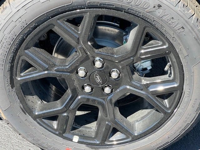 New 2026 Ford Maverick Lobo AWD/4WD image 9