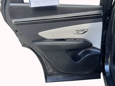Used 2022 Hyundai Tucson Limited image 15